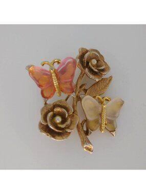 Vtg Lia Gold-Tone Brooch With Pearlescent Butterflies & Floral Design 1.5"